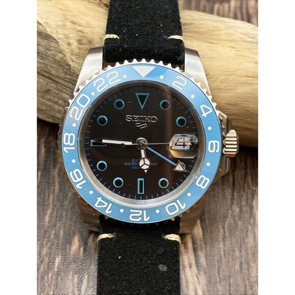 Custom Made GMT Style Watch Quartz Movement Black Dial Black Blue Bezel - Picture 1 of 11